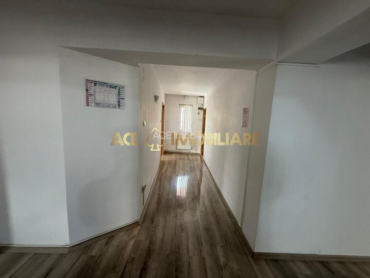 De inchiriat Casa | 9 Camere | Vitan | Centrala  | Curte Proprie | Firma - 9