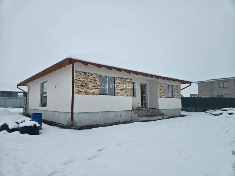 Casa 1 Nivel 107 mp utili - 4 camere - 500 mp teren - 8