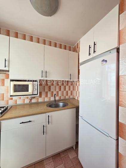 Theodor Pallady/Piata Trapezului,3 minute metrou - 9