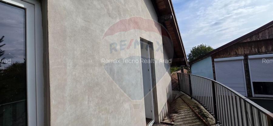 Casă la gri P+M cu anexă – oportunitate unică în Chișineu-Criș! - 9