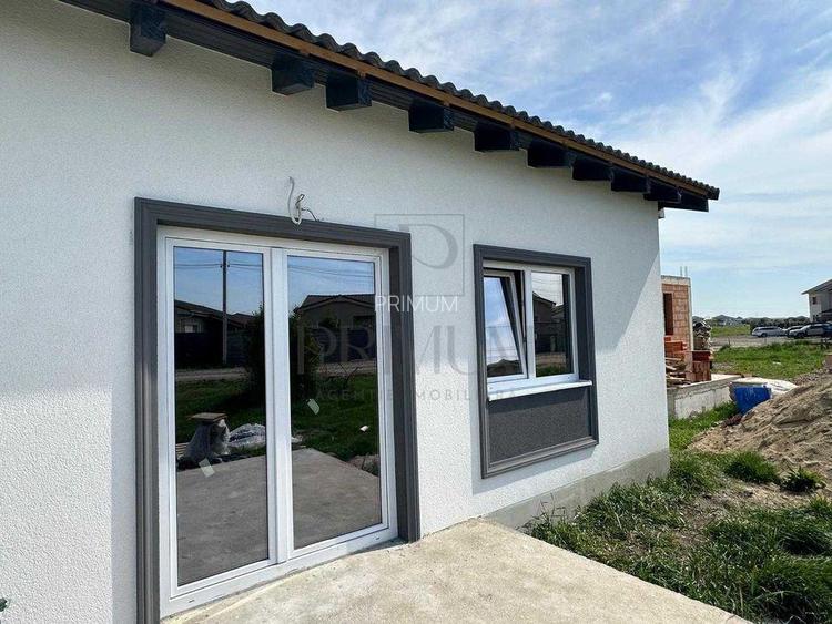 Duplex pe parter - toate utilitatile - zona foarte buna - 2