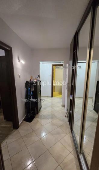 Metrou Titan decomandat spatios 2 camere - 10