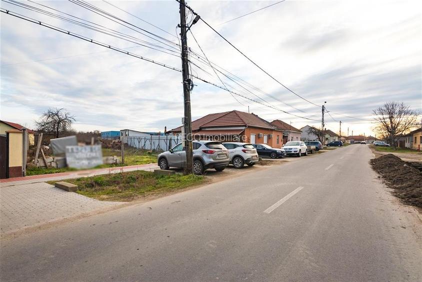 Teren intravilan cu toate utilitatile in Bors - 12