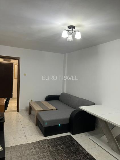 Apartament 3 camere - vis-a-vis de Spitalul Județean - curat, mobilat, utilat - 2