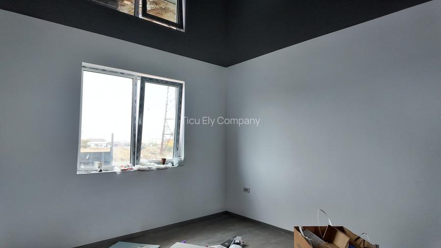 Vindem casa in Navodari zona de vile - 4