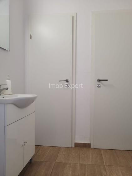 Inchiriez cladire de birouri si hala industriala - 13