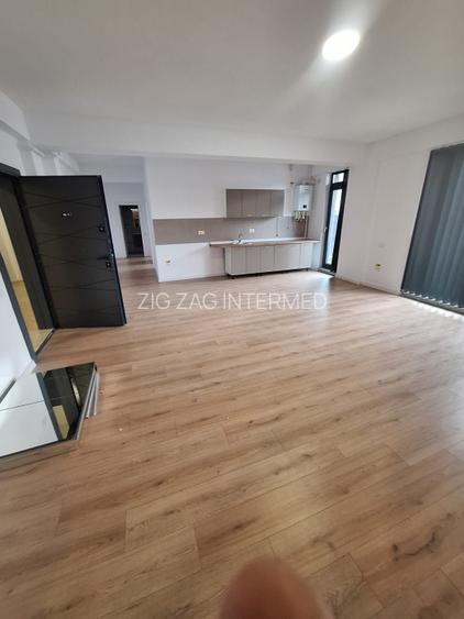 Tomis III , spatii IDEAL BIROURI, 4 camere, constructie 2023 - 14