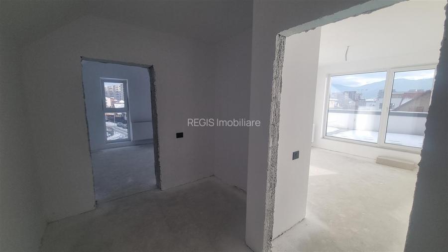Penthouse de 3 camere zona Tractorul - 5