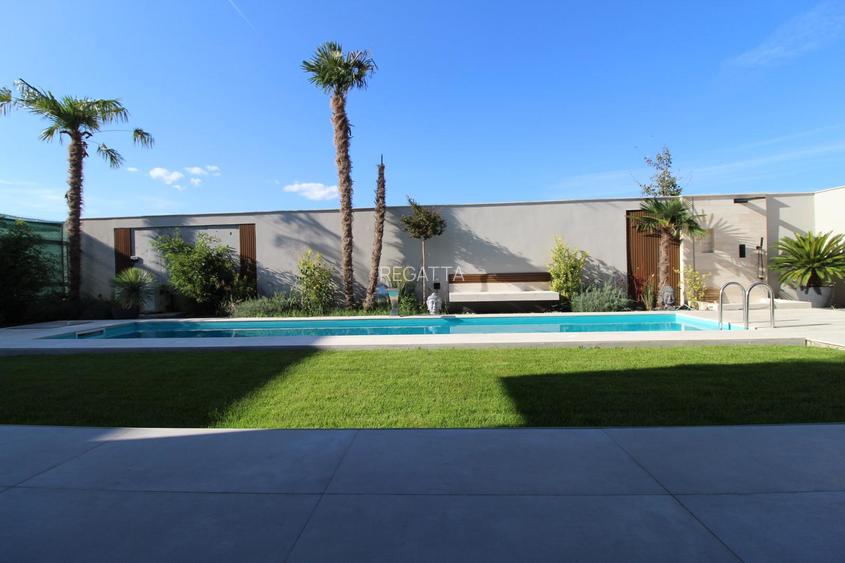 Casă individuală cu 6 camere în Petrești - 9