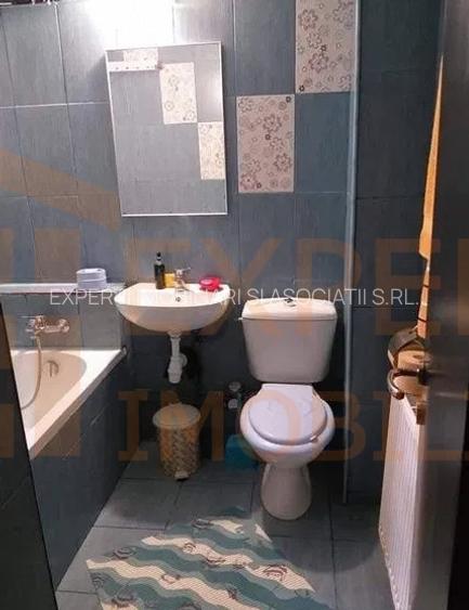 Apartament 2 camere de vanzare, situat  in zona Tomis Nord - 5