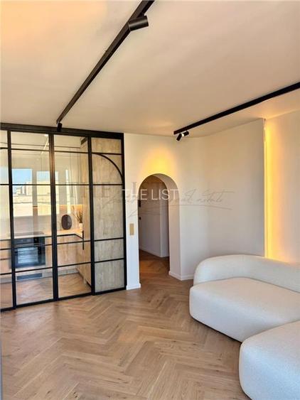 Apartament Exclusiv 3 camere+dressing, cu Vedere Panoramică spre Casa Popor - 2