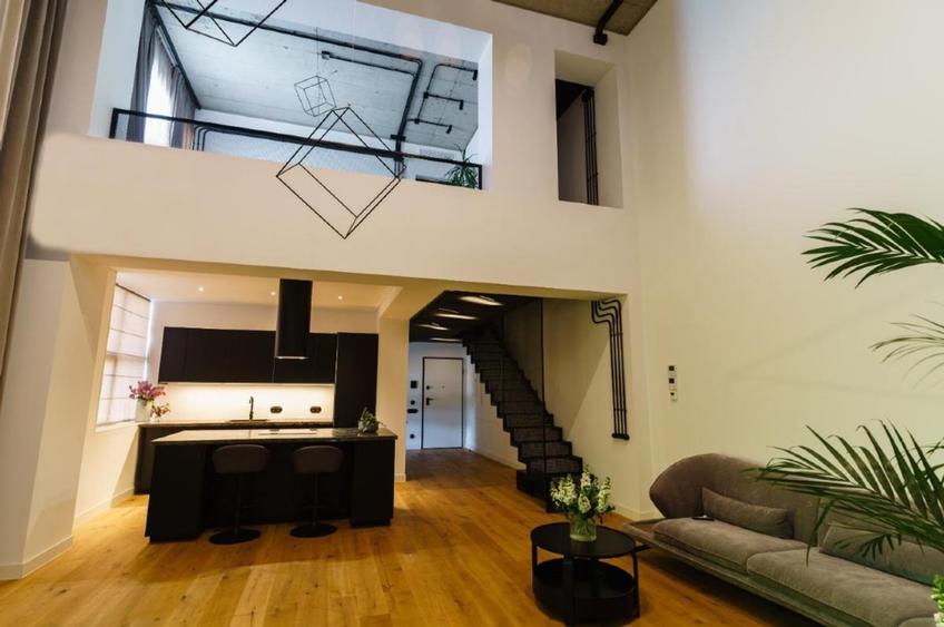 Brick Loft | 4 Camere | Centrala | X3 Bai | X2 Parcare | Terasa |