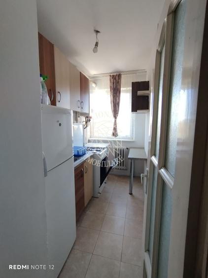 Apartament de inchiriat 2 camere-balcon-etaj 3-Decebal
