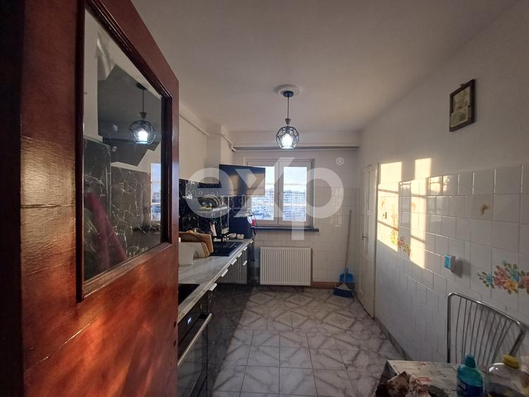 Vanzare apartament 4 camere Ultracentral