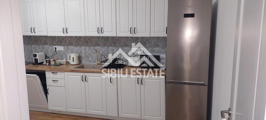 Casa de inchiriat 4 camere, 2 bai - 2