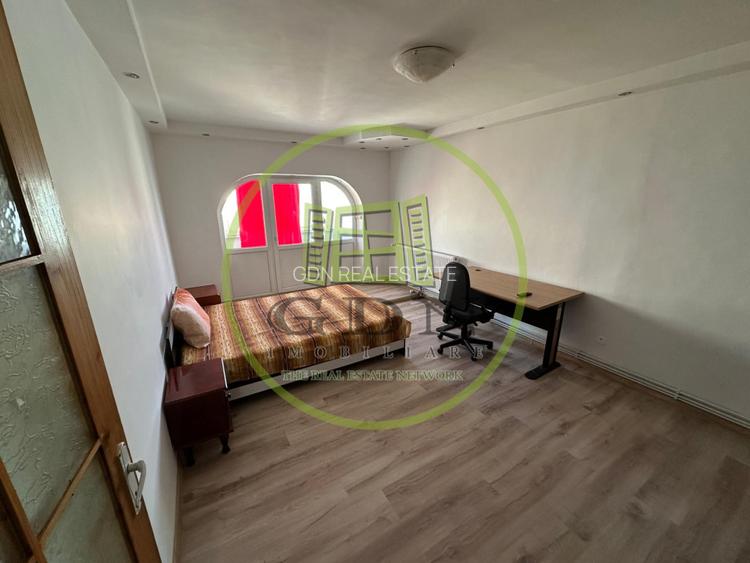 Apartament 3 camere, 80 mp, cartier Rovine, zona Sucpi - 2