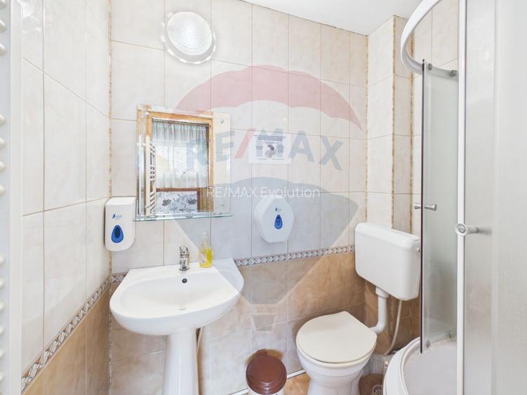 Pensiune/casa montană 9 camere în Dâmbovicioara, comision 0% - 44