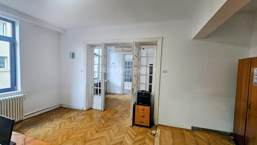 Vila interbelica in inima Zonei Eminescu -Toamnei - 11