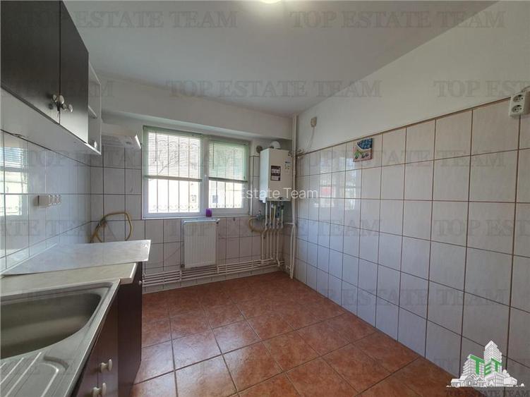 Inchiriez 2 camere nemobilat parter inalt Casa de Cultura CONSTANTA - 8