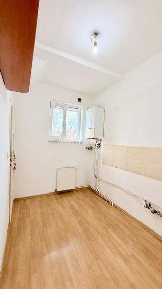 Apartament cu 2 camere, cartier Andrei Mureșanu, zona Piața Engels. - 8