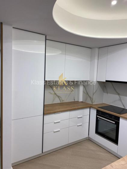 Apartament decomandat de vanzare cu 3 camere in Cortina North - 9