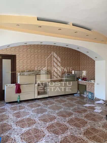 Doua case in aceeași curte - 12