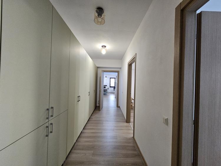 Vanzare apartament 4 camere cu gradina | 2 parcari | bloc 2019 | Victoriei  - 16