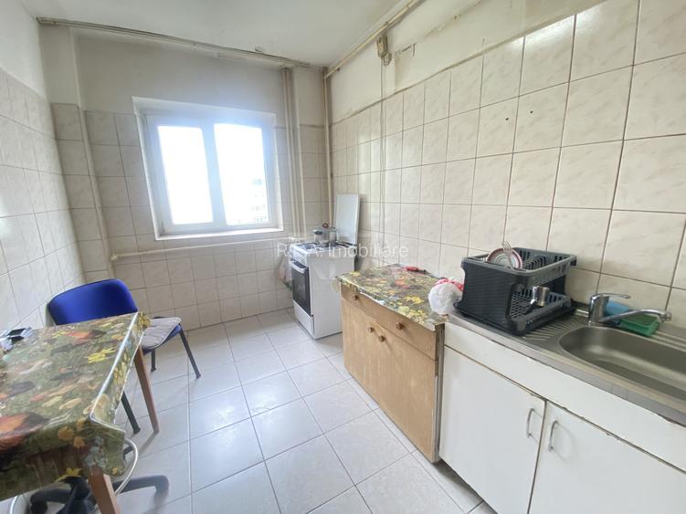 2 camere- Decomandat- Etaj 8/10- Strada Barca/Rahova - 10