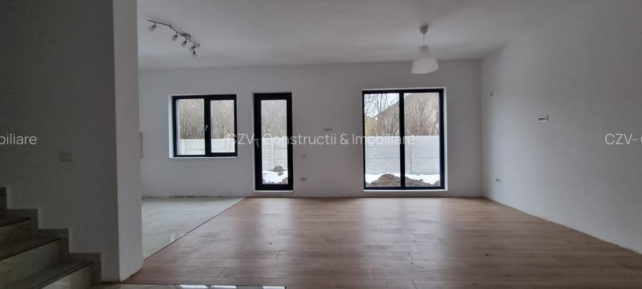 Reședință Modernă cu Finisaje Distinse - 5