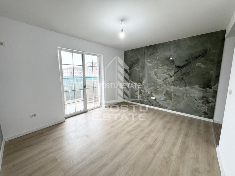Apartament cu 2 camere decomandat si gradina de 15 mp la asfalt Giroc - 2