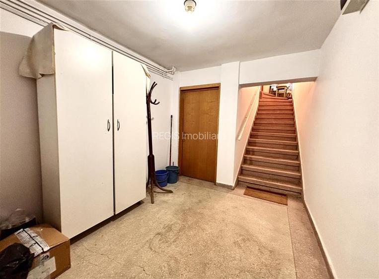 Vila zona Coresi: 1170 mp teren, 6 camere | De vanzare - 17