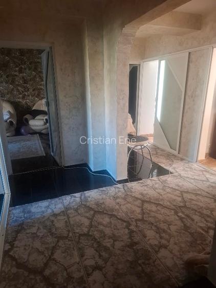 Vând Apartamen 4 camere - 12