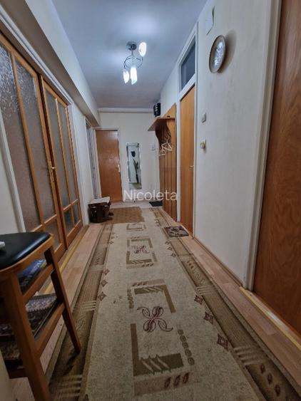 Persoana fuzica vand apartament 3 camere – zona centrală Alba Iulia - 2