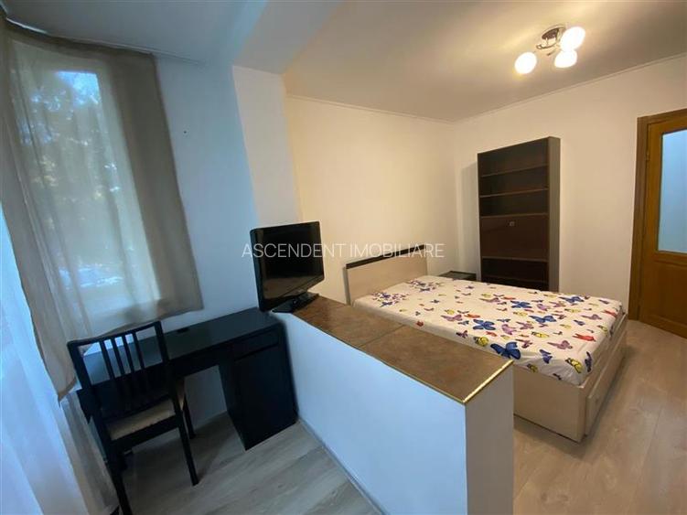 Decomandat, loc parcare, zona Grivitei, Brasov - 15