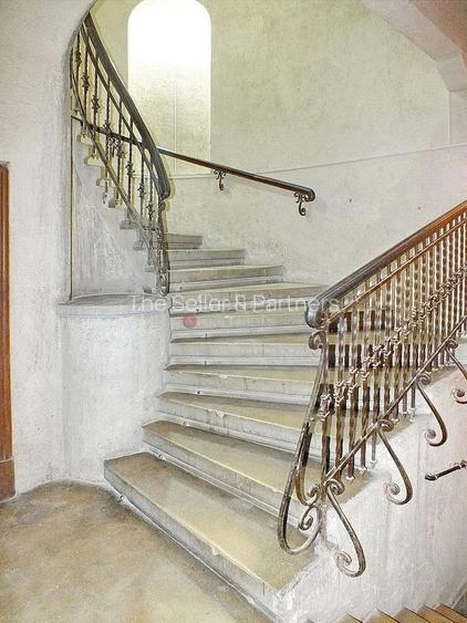 Imobil Piata Sfatului - 18