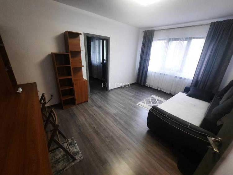 Apartament cu 2 camere, etaj 2/4, zona Podu Ros - 3
