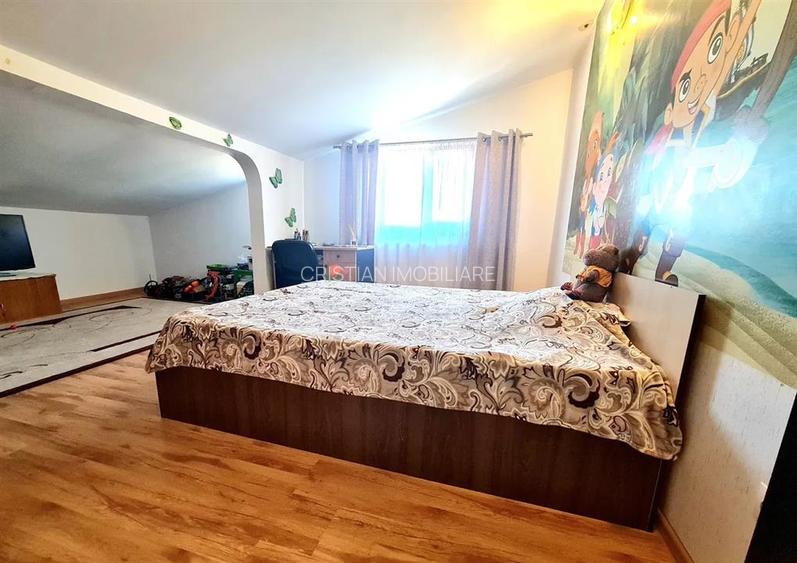 Vila SUPERBA P+M Chercea Pod Apollo, 4 camere, 300 mp,  curte betonata și g - 2