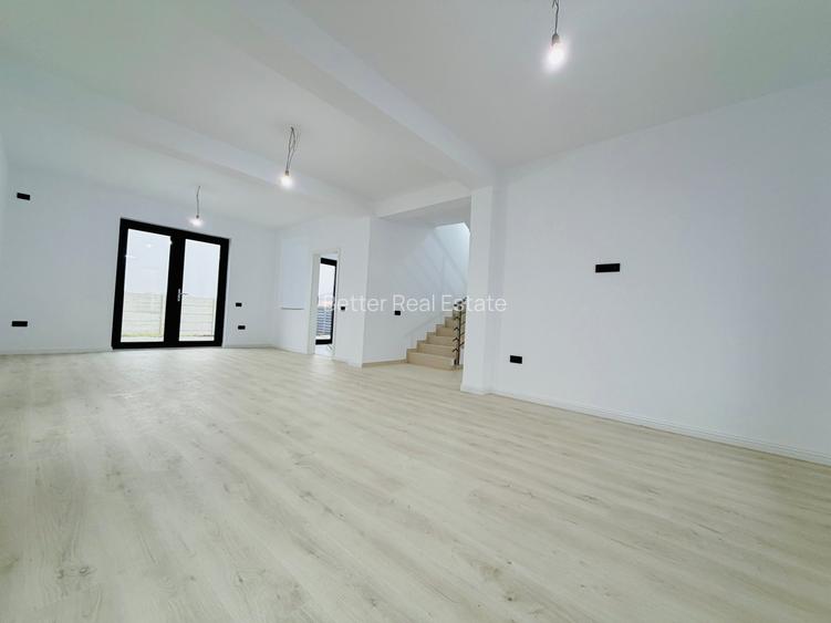Casă de vânzare individuală la cheie || Berceni Ilfov || 5 camere || teren 400 - 9