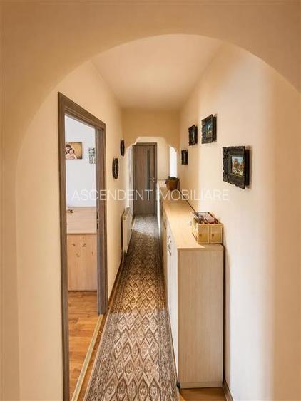 Apartament decomandat zona Spitalului Judetean la intrare pe Carpatilor,  Brasov - 3