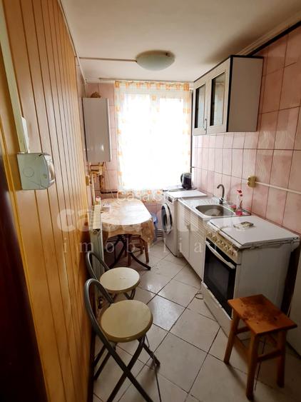Apartament 3 camere, etaj 3 – Micro 19, capăt troleu - 7