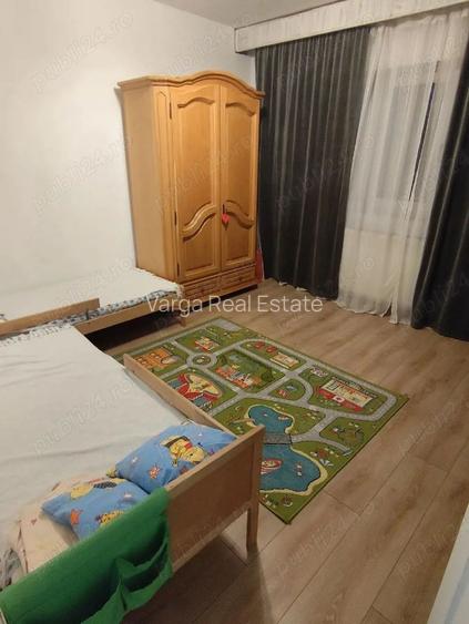 Proprietar, bdul Republicii, apartament 3 camere decomandat, 71 mp. doua bai - 7