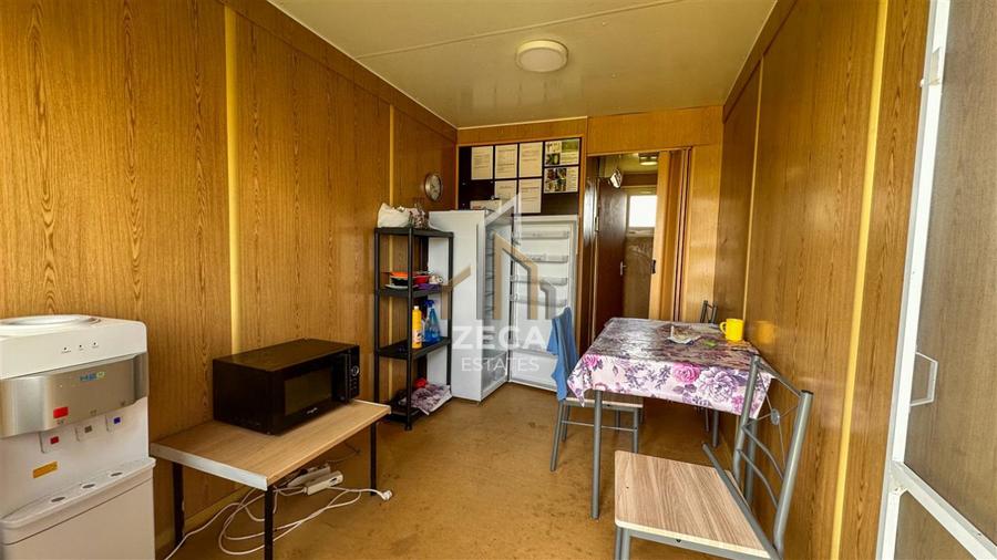 Siloz cu 3000tone capacitate (+3000t pista) | 2 ha teren - 14