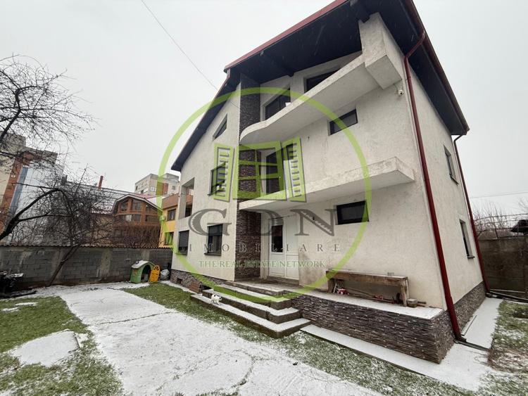 Casa D+P+1+M, 280 MP utili, 350 MP teren, Cartier Craiova, zona Sif