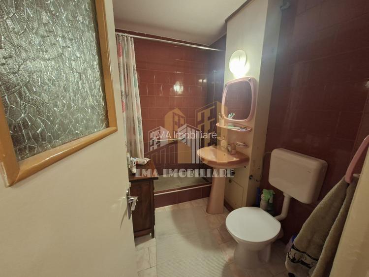 Apartament 3 camere Strada Gloriei Tractoru Brasov - 11