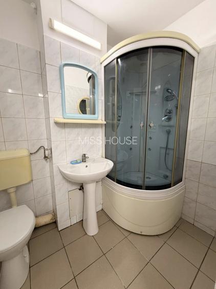 Apartament 2 camere decomandat, etaj 2, aproape de metrou Pacii - 12