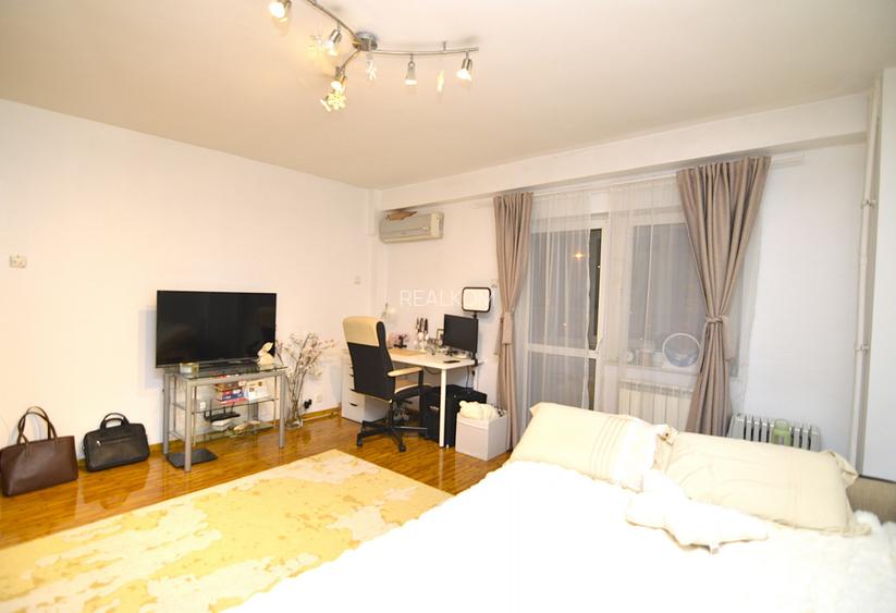 VANZARE GARSONIERA UNIRII – NERVA TRAIAN - BLOC LOTTO - 2