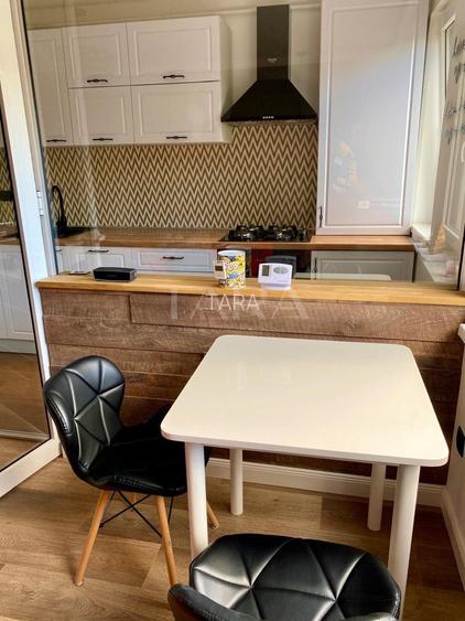 Garsonieră de lux în zonă centrală, finisaje premium - 2