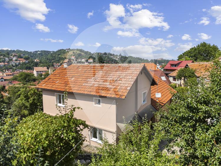 Casa singur in curte Schei - 9