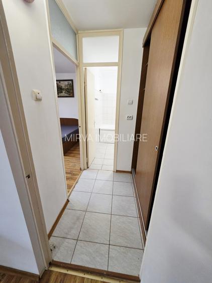 Apartament 2 camere decomandat, mobilat si utilat, zona 9 Mai - 6