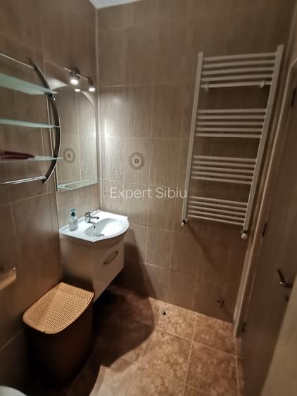 INCHIRIEZ apartament 2 camere,recent renovat,zona Mihai Viteazul - 9